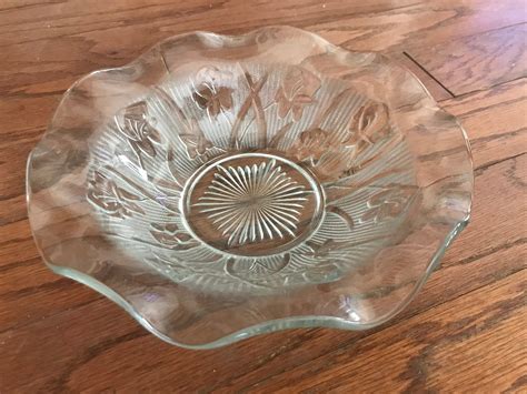 Iris And Herringbone 9 50 Inch Ruffled Fruit Bowl 1950s Clear Jeannette Glass Serving Dish Etsy