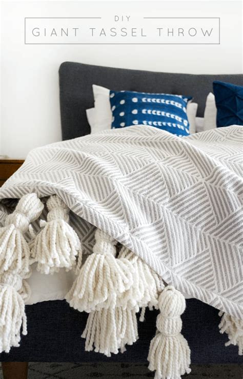 35 Creative DIY Throws and Blankets