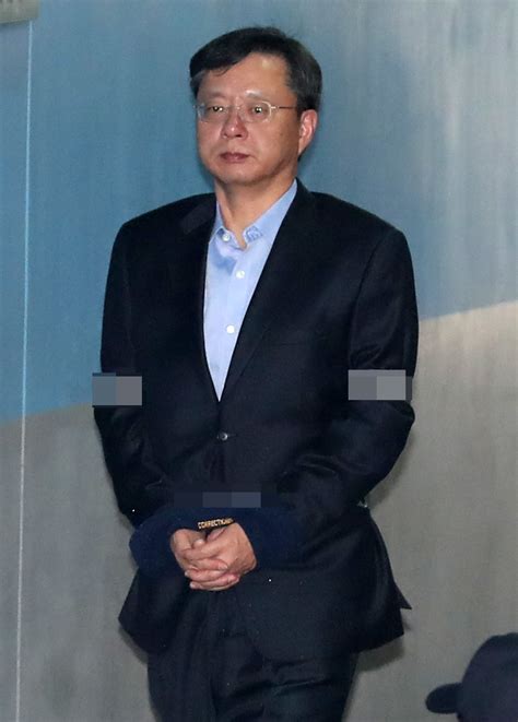 ‘불법사찰 우병우 전 민정수석 징역 1년 6개월 실형 이투데이