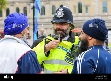 Sikh police hi-res stock photography and images - Alamy