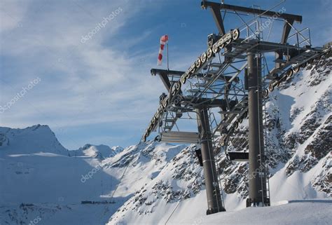 Props ski lifts. The resort of Solden. Austria — Stock Photo ...