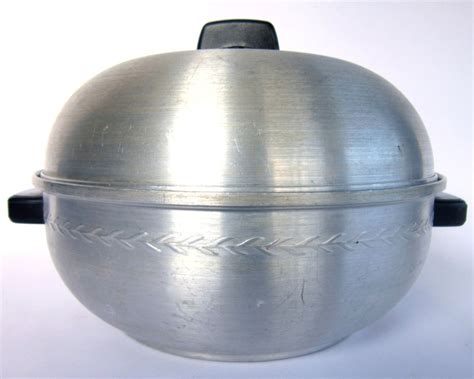 Vintage West Bend Aluminum Bun Warmer Mid Century Serving Etsy West