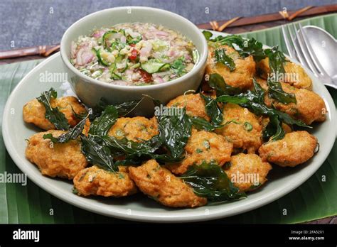 Deep Fried White Fish Cake Hi Res Stock Photography And Images Alamy