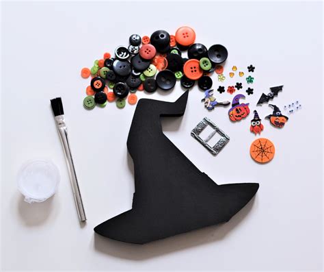 Halloween Themed Freestanding Witches Hat Craft Kit I Heart Buttons