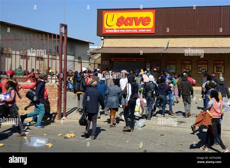 Looting south africa hi-res stock photography and images - Alamy