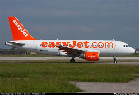 G EZAV EasyJet Airbus A319 111 Photo By Roberto Bianchi Piti Spotter