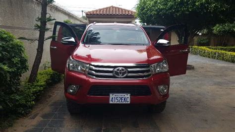 Venta De Camioneta TOYOTA HILUX SUPER LUJO En Santa Cruz Bolivia Milautos