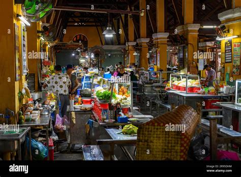 Food being prepared inside the Hoi An Market in old town Hoi An ...