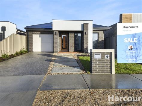 1 25 Rissmann Drive Horsham Vic 3400 Realestate Au