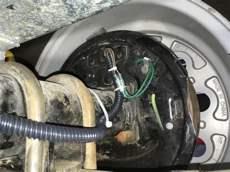 How To Wire Tandem Axle Trailer Brakes at Barbara Eley blog