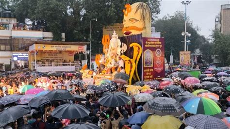 Ganesh Visarjan 2023 पुण्याच्या मानाच्या गणपतीचा शाही थाट गणपतींचे