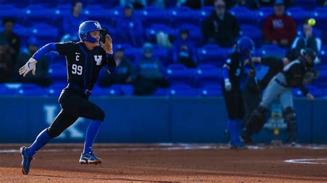 Kentucky Softball S Kayla Kowalik Named No 1 Catcher In The Country