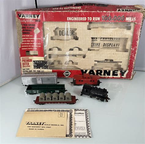 Vintage Varney Ho Scale Baltimore Ohio Locomotive And Train Car Set