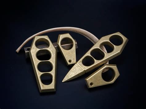 Kopis Designs Billy Trident Coffin Knuckles Brass Knuckle Duster Archives Attackcopter Blog