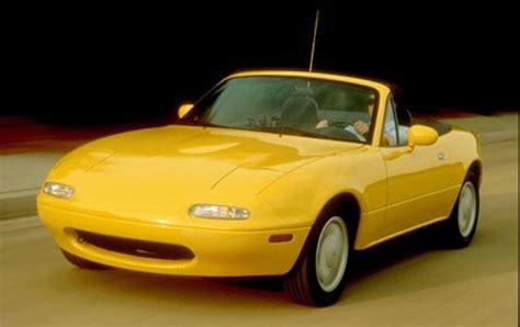 Used 1990 Mazda MX-5 Miata Convertible Review | Edmunds