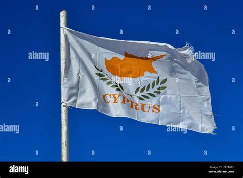 Zypriotische Flagge Fotos Und Bildmaterial In Hoher Aufl Sung Alamy