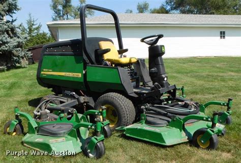 John Deere 1600 Turbo Series II ZTR Lawn Mower In Lincoln NE Item