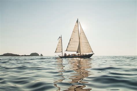 Esperienza In Barca A Vela Privata Di Un Intera Giornata A Paros In