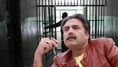 Tv Show Host Aftab Iqbal Returns Home After Brief Arrest In Dubai