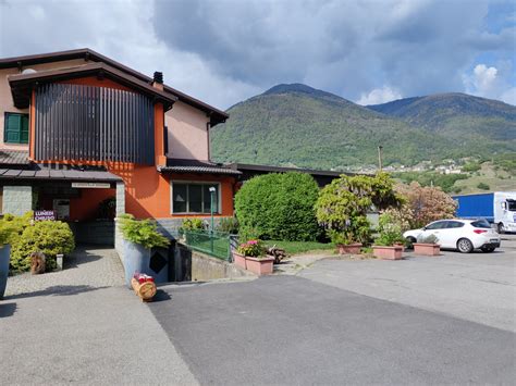 Il Baffo Hotel Ristorante A Chiuro In Valtellina