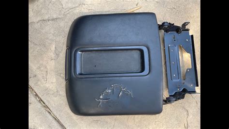 2015 2018 Chevrolet Silverado 2500 Gmc Sierra 2500 Complete Center Console Lid Removal