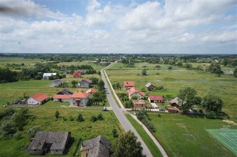 Krajowy Ośrodek Wsparcia Rolnictwa ogłosił przetarg na sprzedaż działek