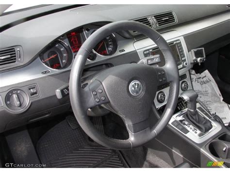 Black Interior Volkswagen Passat Vr Motion Sedan Photo