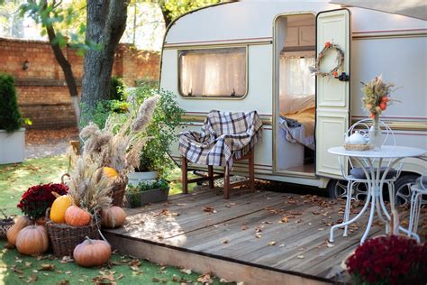 RV Deck Ideas For Stationary Campers - Do It Yourself RV