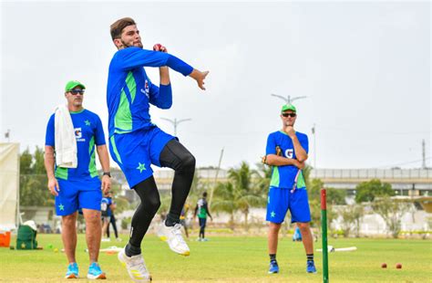 Pakistan kick off training for Sri Lanka Tests