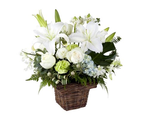 K Bouquets Roses Carnations Lilies Chrysanthemums Wicker Basket