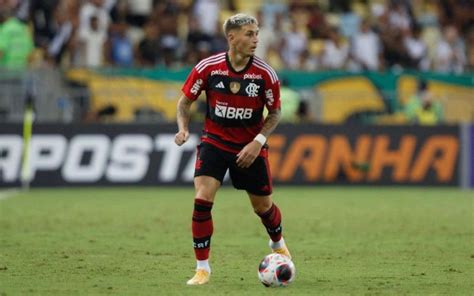 Varela Do Flamengo Agradece Mensagem De Gerson E Diz Sempre Tivemos