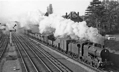 Up Midland Line Freight Approaching Ben Brooksbank Cc By Sa 2 0