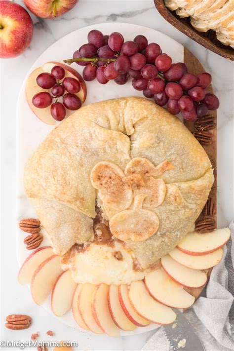 Puff Pastry Baked Brie With Apples Midgetmomma