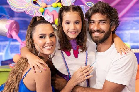 Deborah Secco Explica Por Que Evita Mostrar O Marido Telegraph