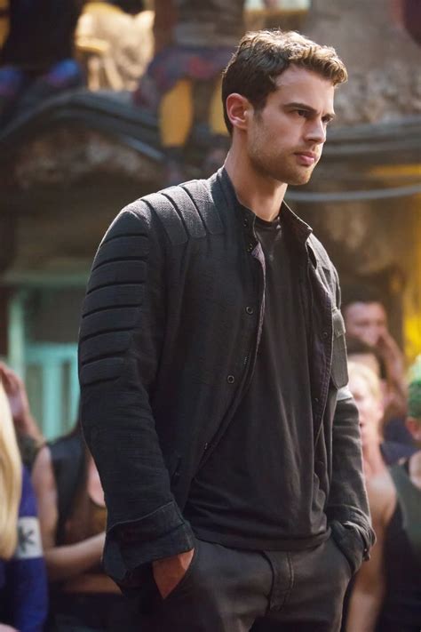 Theo James Pictures From Divergent | PS Entertainment