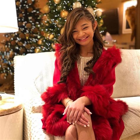 Angelica Hale On Instagram Merry Christmas Everyone😘🎄🎁💝” In 2021