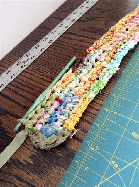 Northern Deb Quilts Tutorial Crochet A Rag Rug From Strips