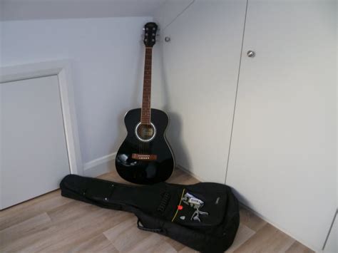 Aria Acoustic Guitar In Oldham Manchester Gumtree