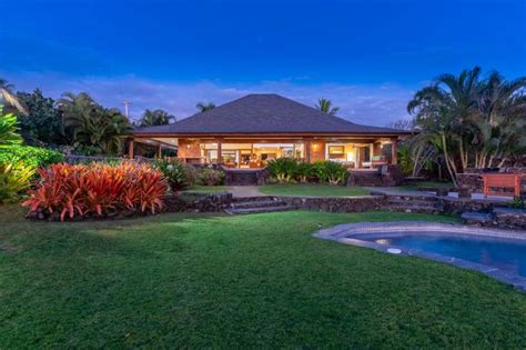 Luxurious Oceanfront Living On The Big Islands Acclaimed Kona Coast Hawaii Real Estate Market