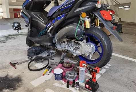 Aerox Nmax Cvt Servicing Motorcycles Motorcycle Accessories On Carousell