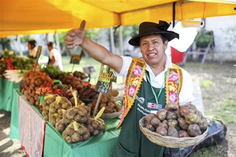 M S De Agricultores Y Ganaderos De Todo El Pa S Ponen A La Venta Sus