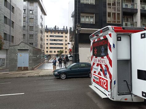 Fallecen dos niñas de 12 años en Oviedo tras precipitarse por una