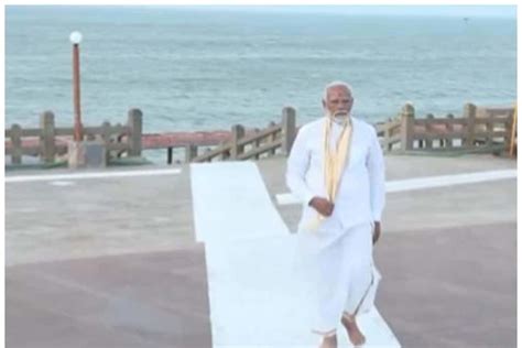 Pm Modi Arrives At Vivekananda Rock Memorial For His 45 Hour Long