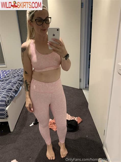 Home Alone Mum Home Alone Mum Momathomealone Nude OnlyFans Instagram Leaked Photo