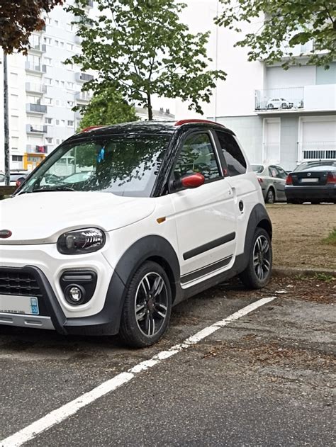 Véhicule d occasion MICROCAR MGOX DCI 10500 camping Cap de Bréhat