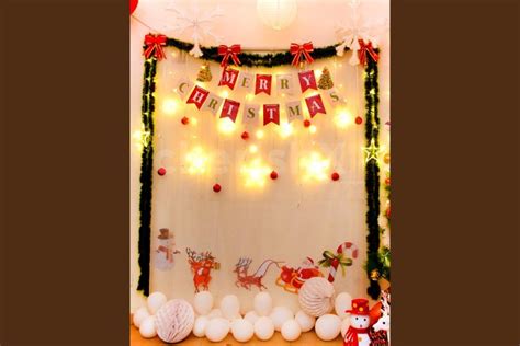 Creative Office Christmas Party Decorations Ideas 2022