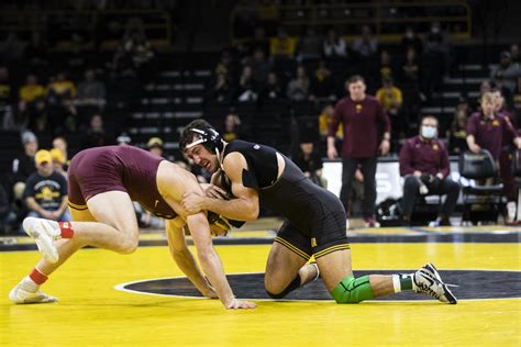 Michael Kemerer Returns To Mat As Iowa Mens Wrestling Downs Minnesota