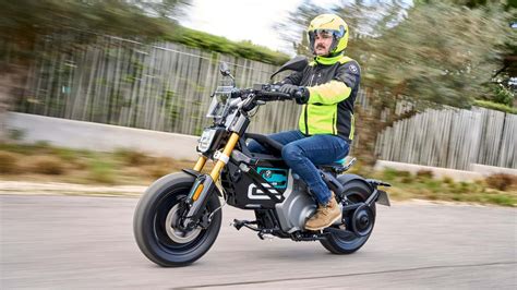 First Ride Review Bmw S Ce Is An Interesting Electric Scooter