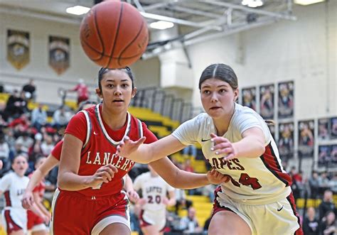 WPIAL Class 3A girls basketball semifinals: Greta O'Brien scores 1 ...