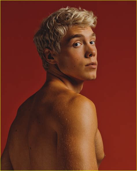 Model Derek Chadwick Comes Out As Gay Photo 4119913 Derek Chadwick